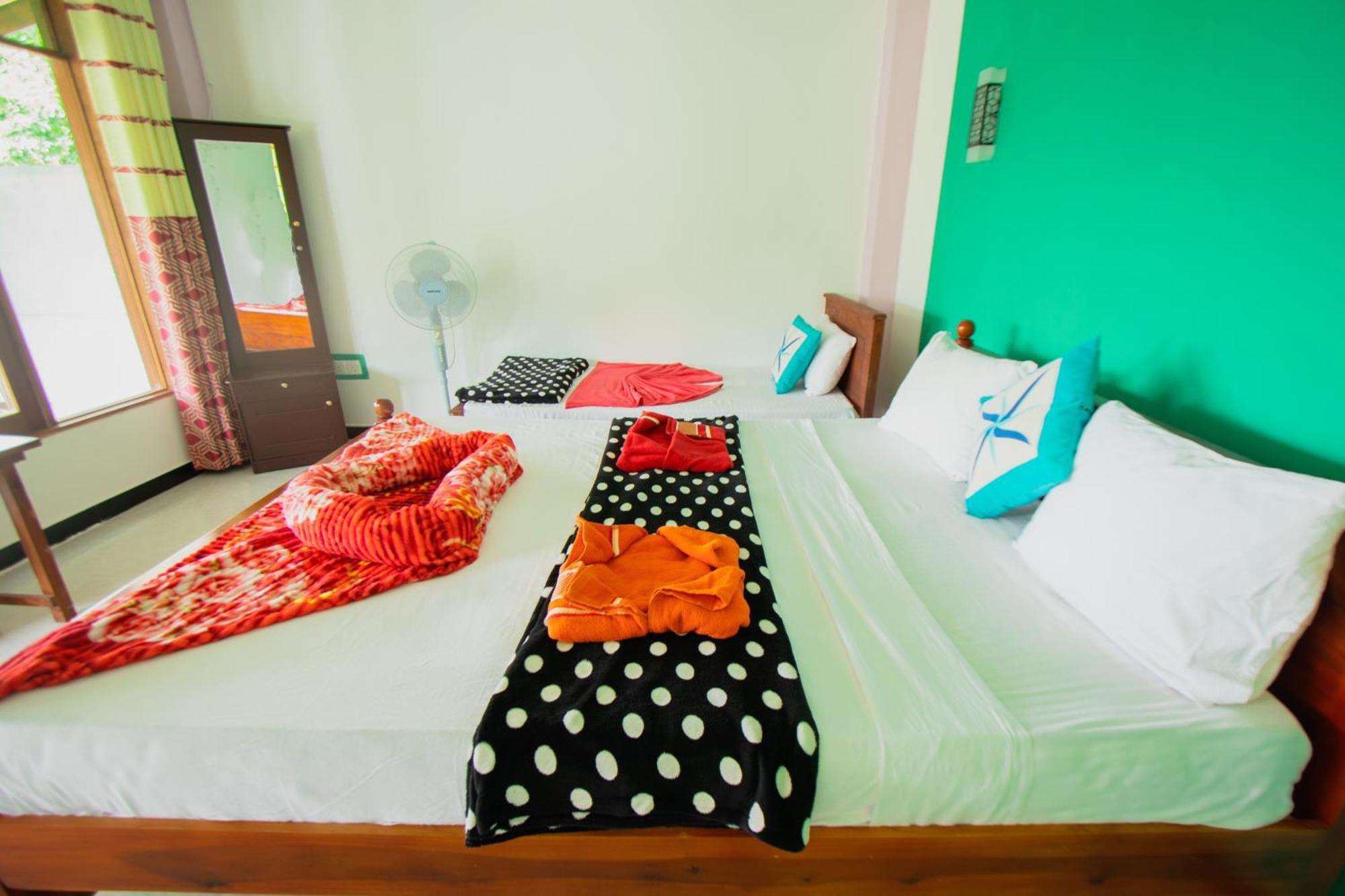 The Sunshine Ella Apartment Exterior foto